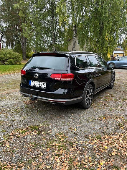 Volkswagen Passat Alltrack 9 of 20
