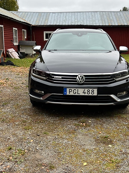 Volkswagen Passat Alltrack 14 of 20