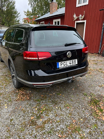 Volkswagen Passat Alltrack 8 of 20