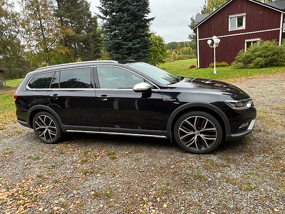 Volkswagen Passat Alltrack 18 of 20