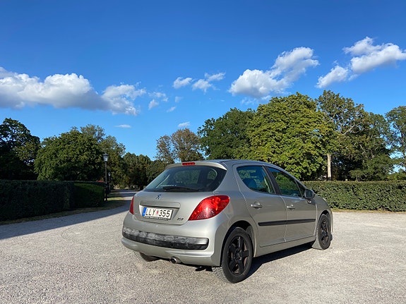 Peugeot 207 5 of 9