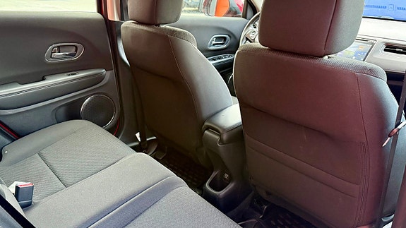 Honda HR-V 15 of 18