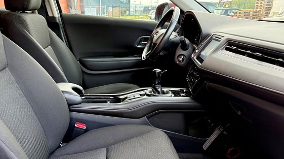 Honda HR-V 14 of 18