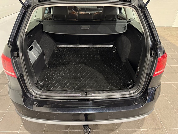 Volkswagen Passat Alltrack 19 of 20