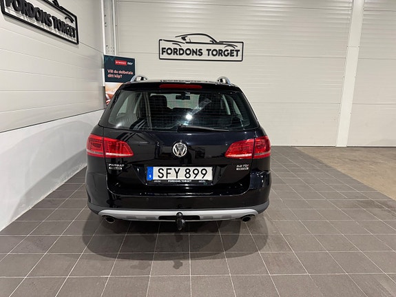 Volkswagen Passat Alltrack 9 of 20
