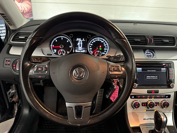 Volkswagen Passat Alltrack 11 of 20