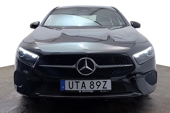 Mercedes-Benz A200 3 of 30
