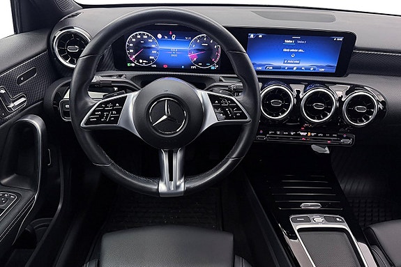 Mercedes-Benz A200 17 of 30