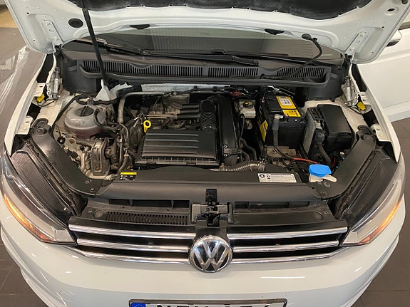 Volkswagen Touran 23 of 26