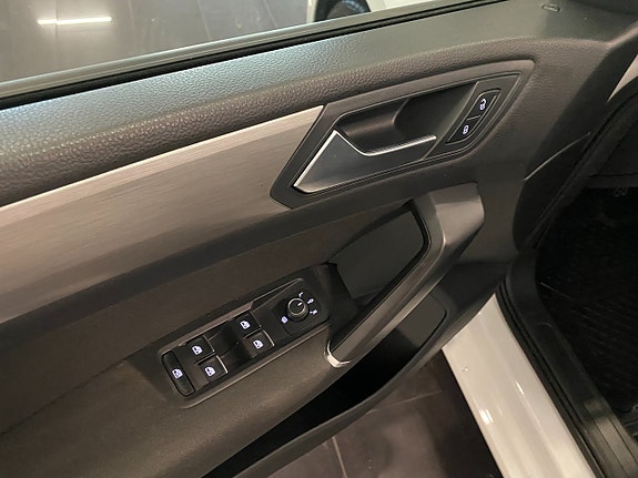 Volkswagen Touran 24 of 26