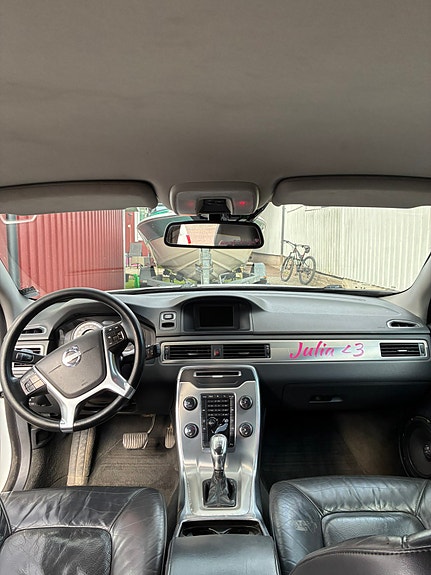 Volvo V70 14 of 16