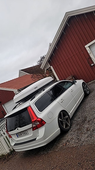 Volvo V70 4 of 16