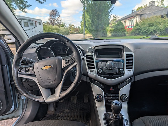 Chevrolet Cruze 6 of 10