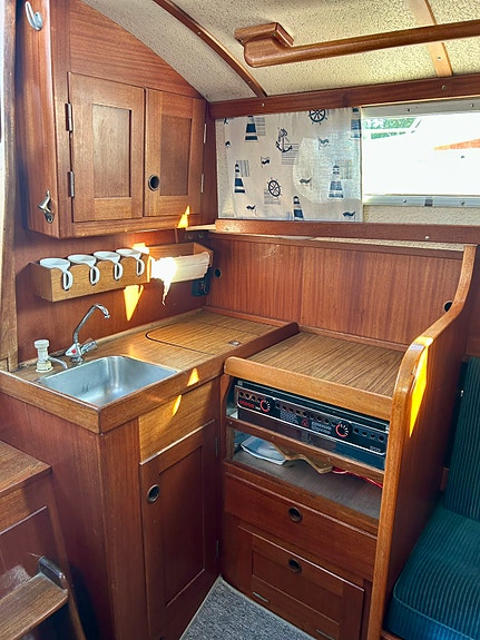 Hallberg Rassy Monsun 31 17 of 28