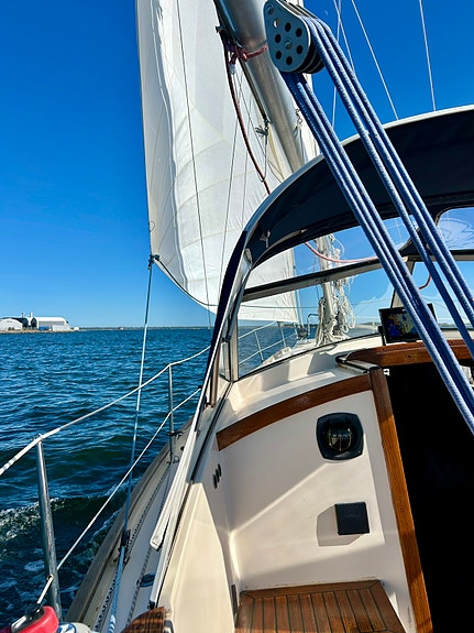 Hallberg Rassy Monsun 31 9 of 28