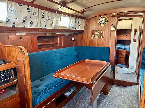 Hallberg Rassy Monsun 31 23 of 28