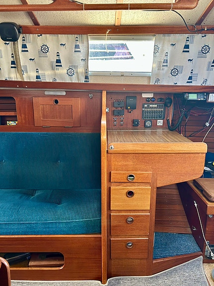 Hallberg Rassy Monsun 31 21 of 28