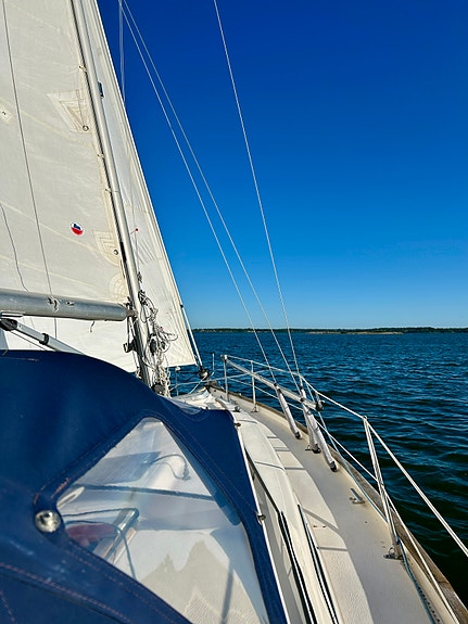 Hallberg Rassy Monsun 31 6 of 28