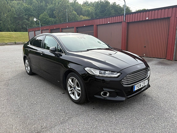 Ford Mondeo 5 of 12