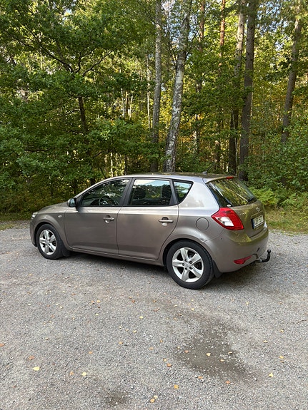 Kia Ceed 5 of 7