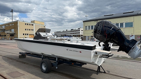 Goldfish 28 Tender – Mercury Racing 400R 7 of 25
