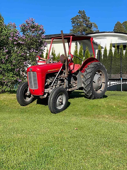 Massey Ferguson 35X 2 of 8