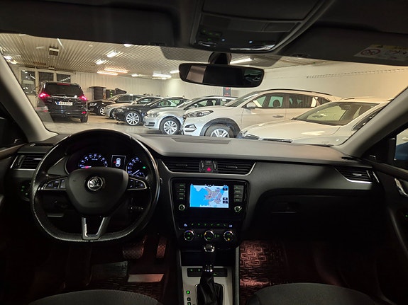 Skoda Octavia 16 of 22