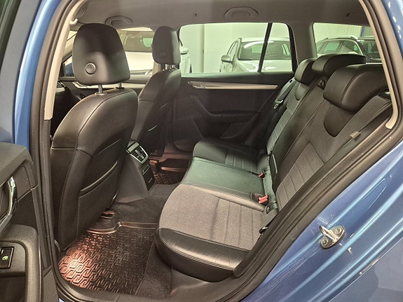 Skoda Octavia 13 of 22