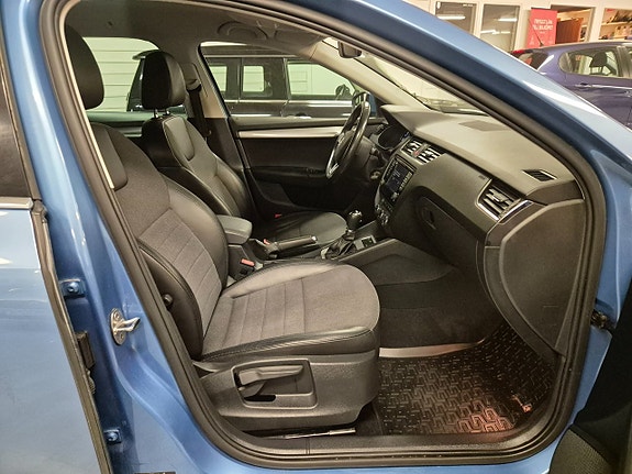 Skoda Octavia 11 of 22