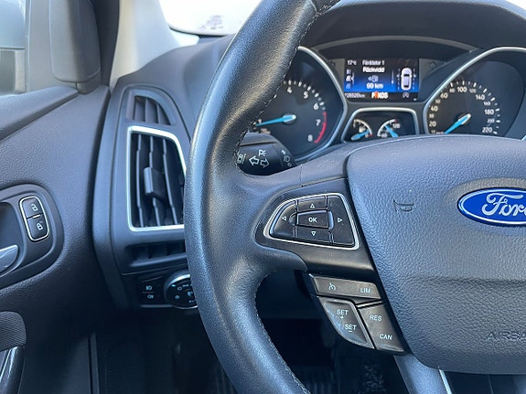 Ford Focus 8 of 14