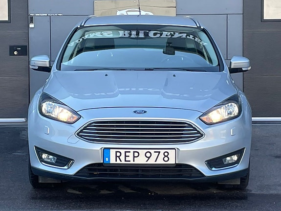 Ford Focus 2 of 14