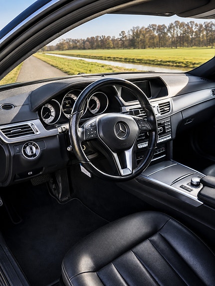 Mercedes-Benz E250 7 of 10