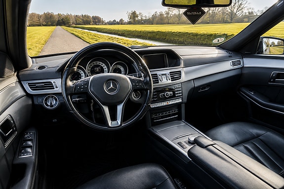 Mercedes-Benz E250 9 of 10