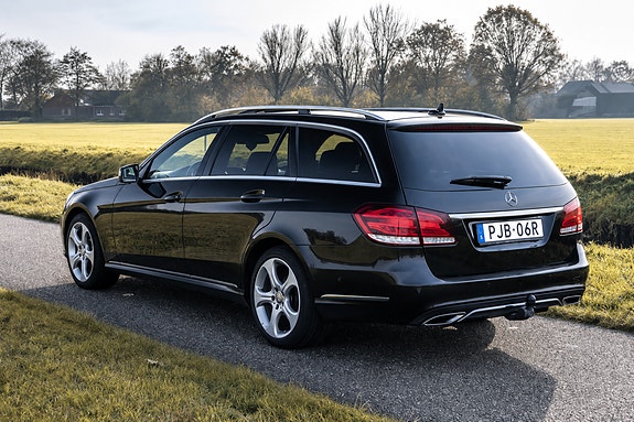 Mercedes-Benz E250 4 of 10