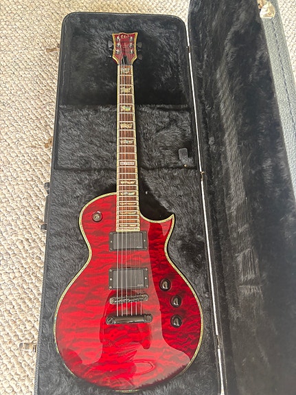 ESP LTD EC-1000 Deluxe (Korea 2006) – See Thru Black Cherry + Hardcase
