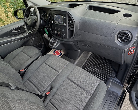 Mercedes-Benz Vito 110 10 of 17