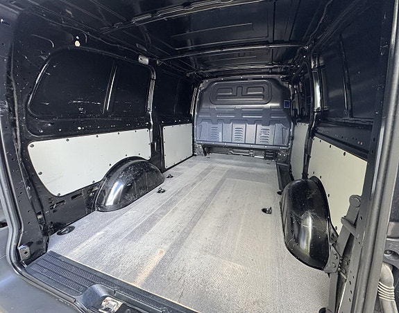 Mercedes-Benz Vito 110 13 of 17