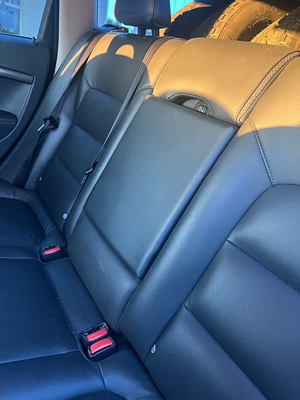 Volvo XC70 8 of 10