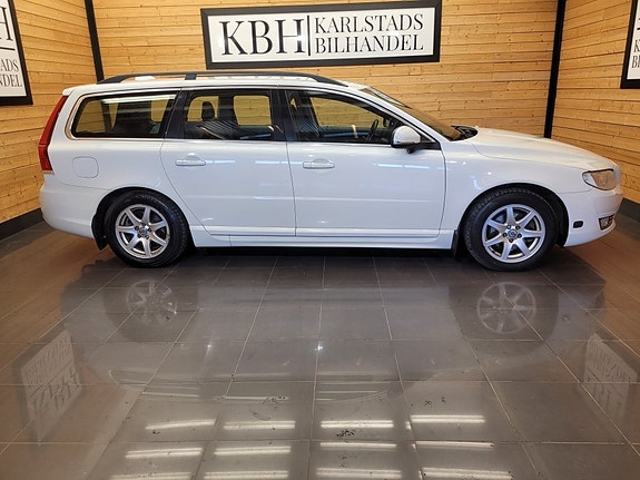 Volvo V70 7 of 22