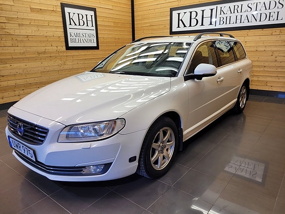 Volvo V70 2 of 22