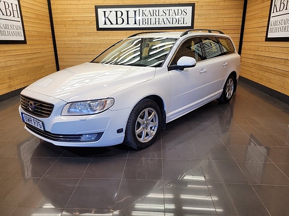 Volvo V70 3 of 22