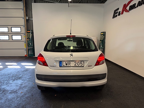 Peugeot 207 5 of 13