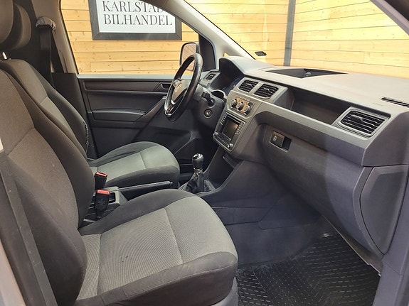 Volkswagen Caddy Maxi 15 of 19