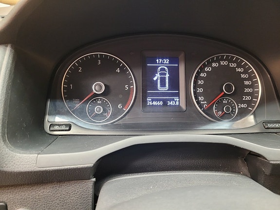Volkswagen Caddy Maxi 19 of 19