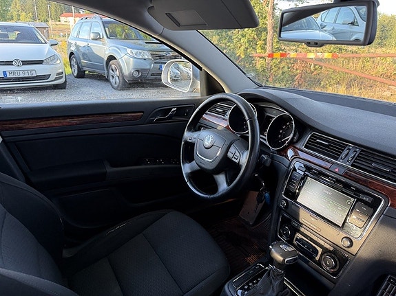 Skoda Superb 13 of 20