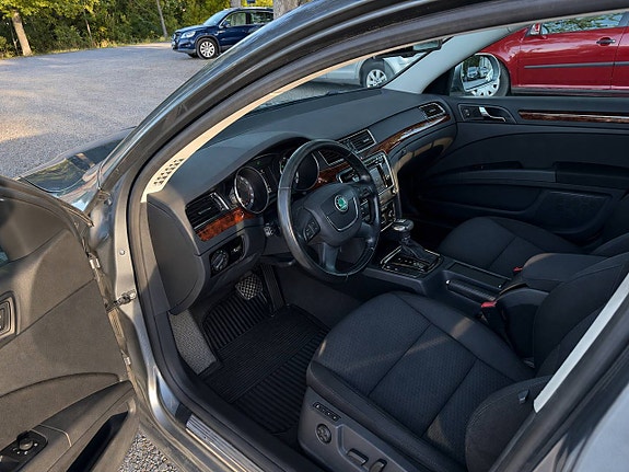 Skoda Superb 12 of 20