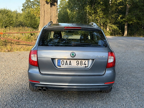 Skoda Superb 8 of 20