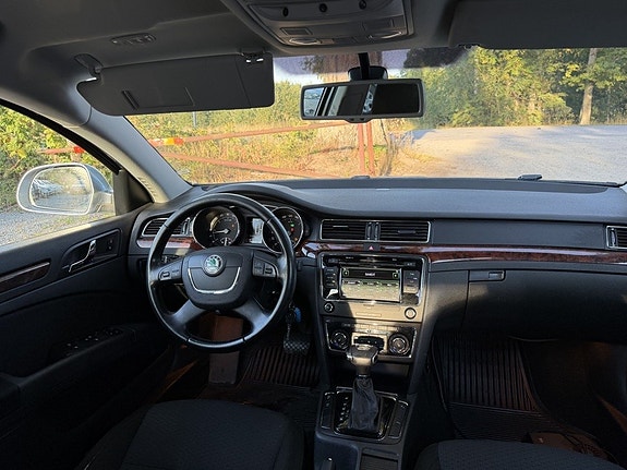 Skoda Superb 9 of 20