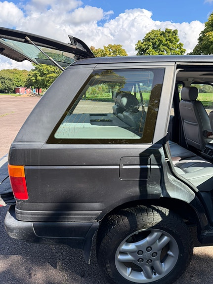 Land Rover Range Rover 11 of 30