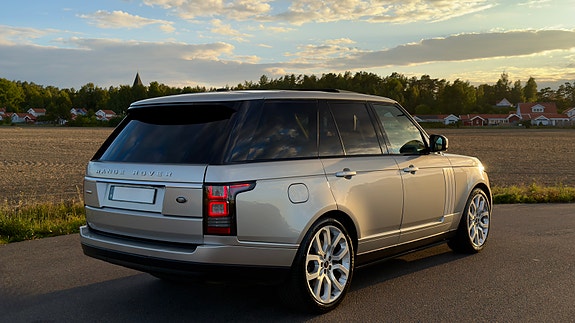 Land Rover Range Rover 5 of 18